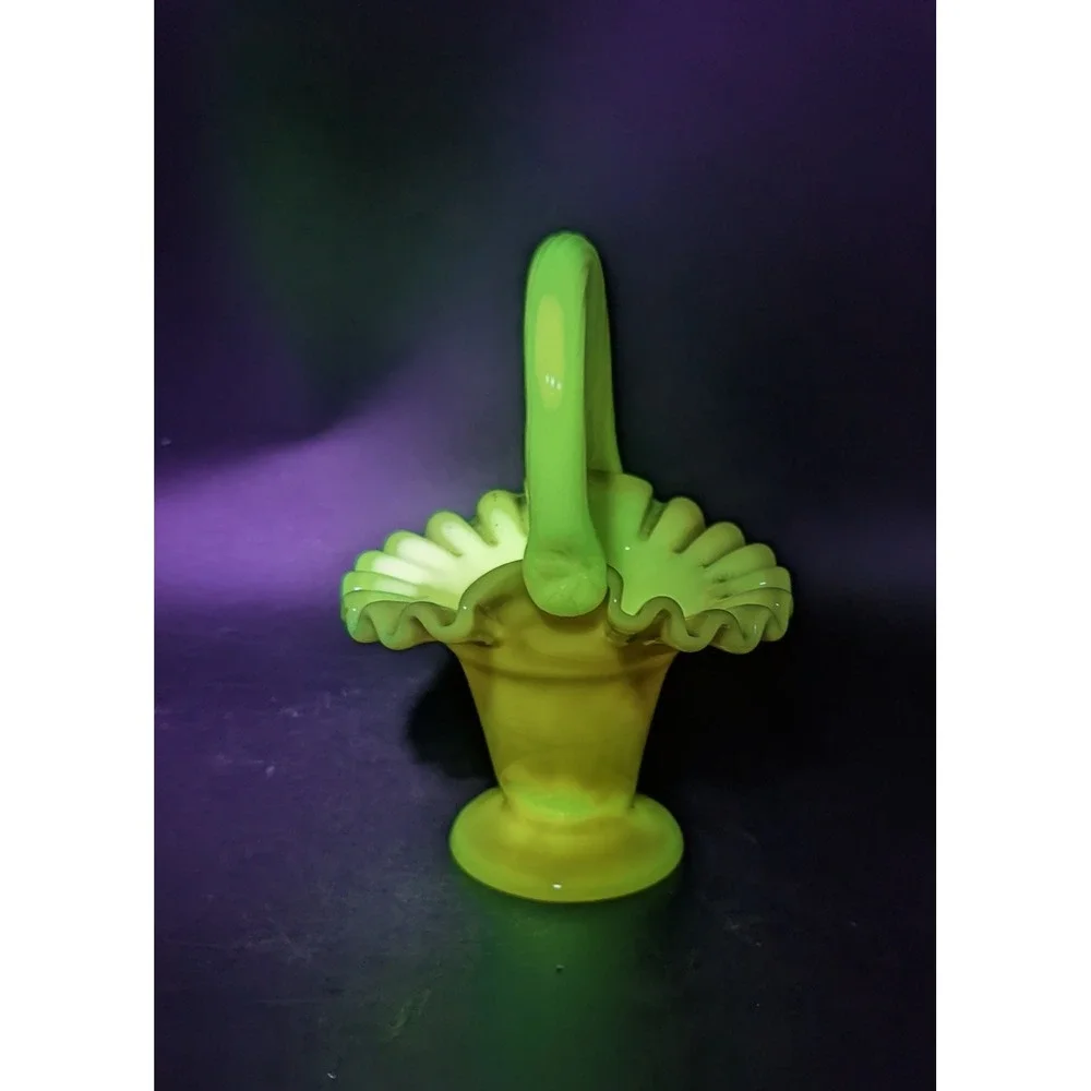 Vintage Fenton Pink Burmese Uranium Glass Basket Ruffled Rim Waffle Base 6 5